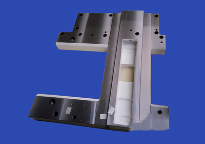 大连机床 CW6163E 大拖板