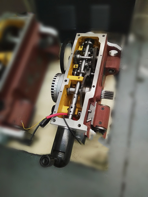 CDE6140A溜板箱总成